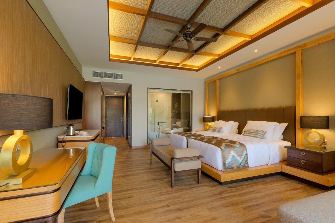 The Gantari Ubud Hotel & Villa Exterior photo
